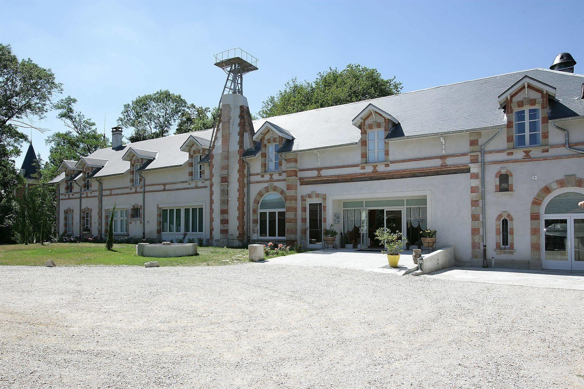 Le Pavillon Du Chateau, Hotel & Spa Revel  Exterior photo